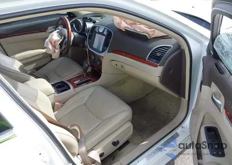 2011 Chrysler 300C from USA, damaged, VIN 2C3CA6CTXBH528568